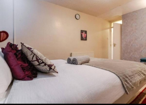 Luxury apartment in Birmingham with free parking